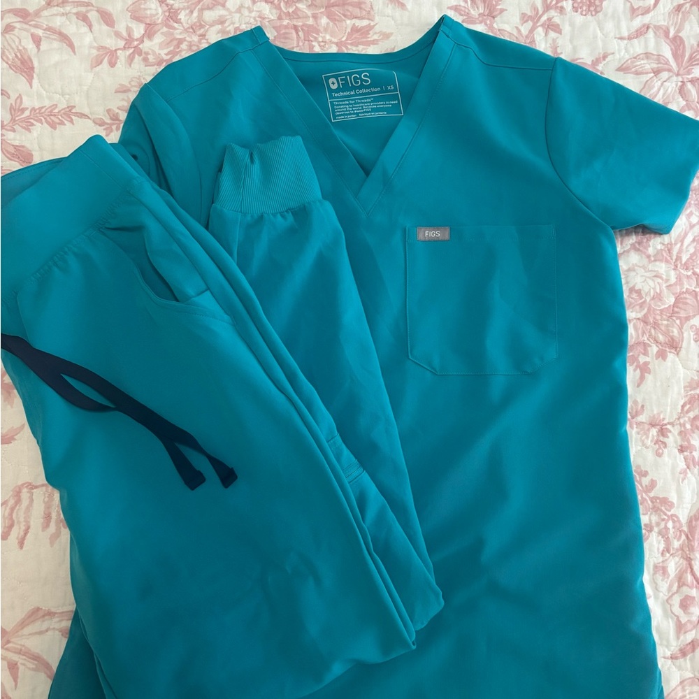 Figs Teal Scrub Set